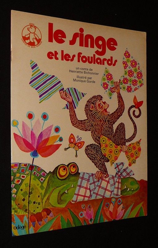 Le Singe et les foulards