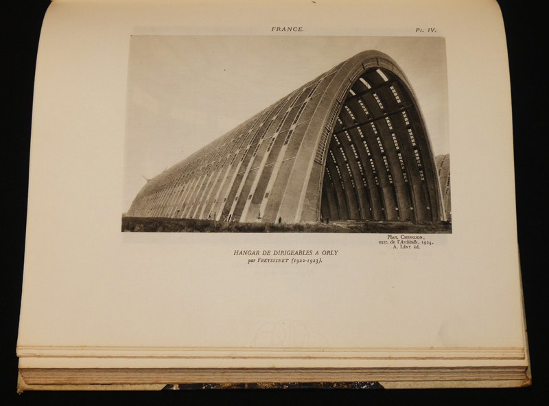 Encyclopédie des arts décoratifs et industriels modernes au XXe siècle