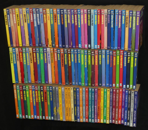 Lot de 131 volumes de la série SF Jimmy Guieu